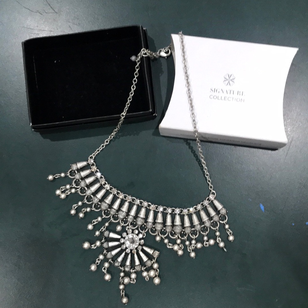 Avon signature collection necklace artisan